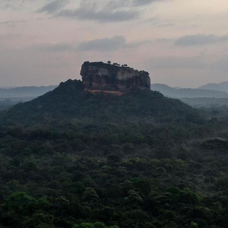 Woodsy Villa Sigiriya Exterior photo